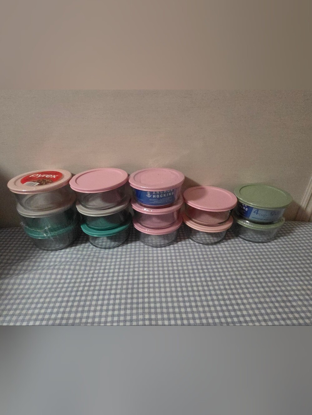 Anchor Hocking / Pyrex Storage containers with lids 4 Cup